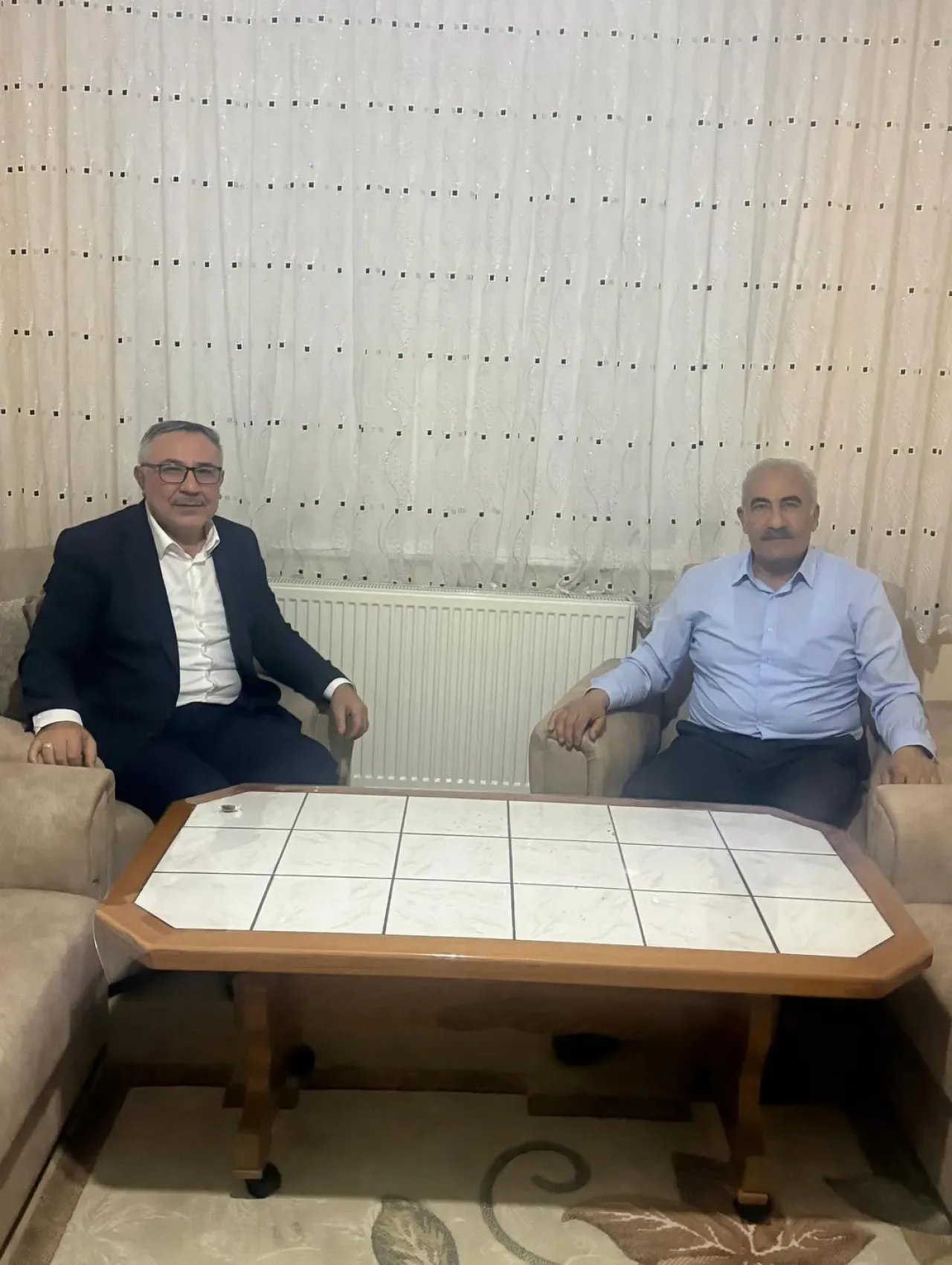 AK Parti Şereflikoçhisar İlçe Başkanı Levent Sarıkaya, Eski Belediye Başkanı Ferda Polat'ı Ziyaret Etti AK Parti Şereflikoçhisar İlçe Başkanı Levent Sarıkaya, Eski Belediye Başkanı Ferda Polat'ı Ziyaret Etti
