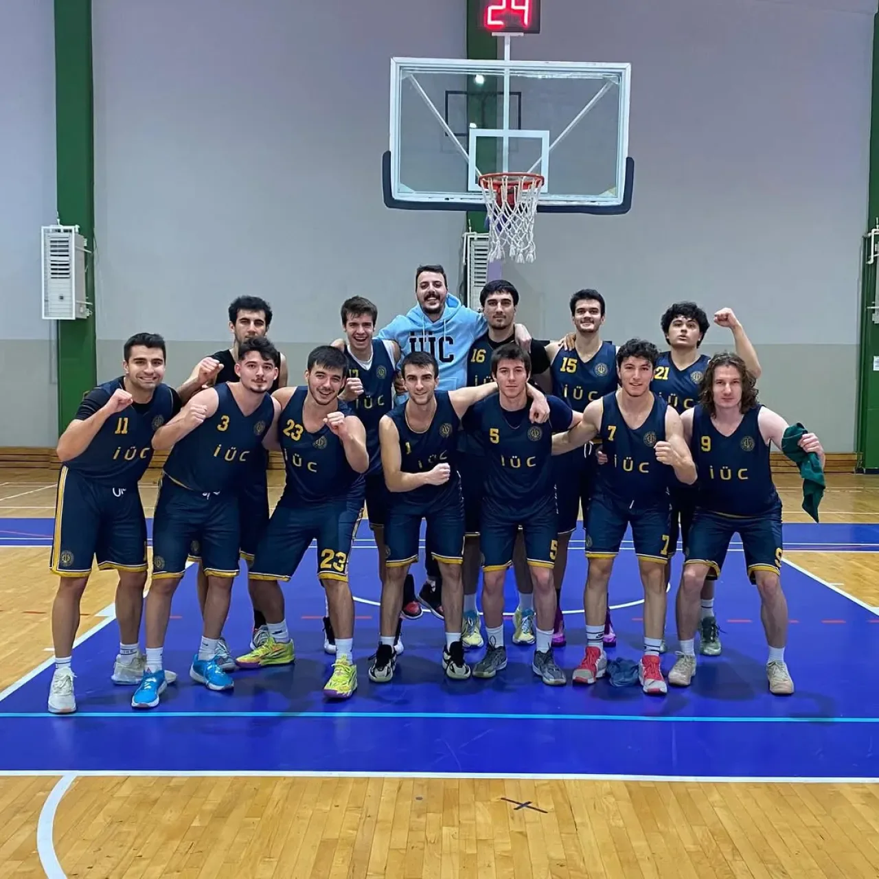 İstanbul Üniversitesi - Cerrahpaşa, Basketbol Liginde Galibiyetle Başladı İstanbul Üniversitesi - Cerrahpaşa, Basketbol Liginde Galibiyetle Başladı