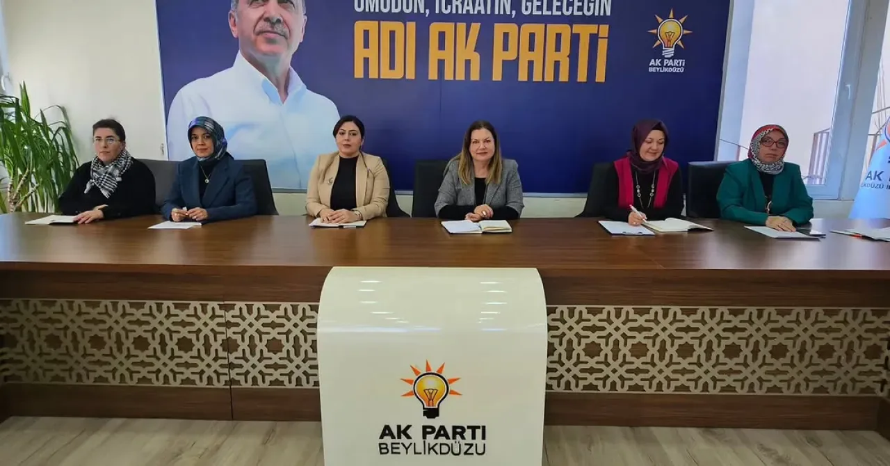 AK Kadın İstanbul Beylikdüzü İlçe Teşkilatı Yönetim Kurulu Toplantısı Gerçekleştirildi AK Kadın İstanbul Beylikdüzü İlçe Teşkilatı Yönetim Kurulu Toplantısı Gerçekleştirildi