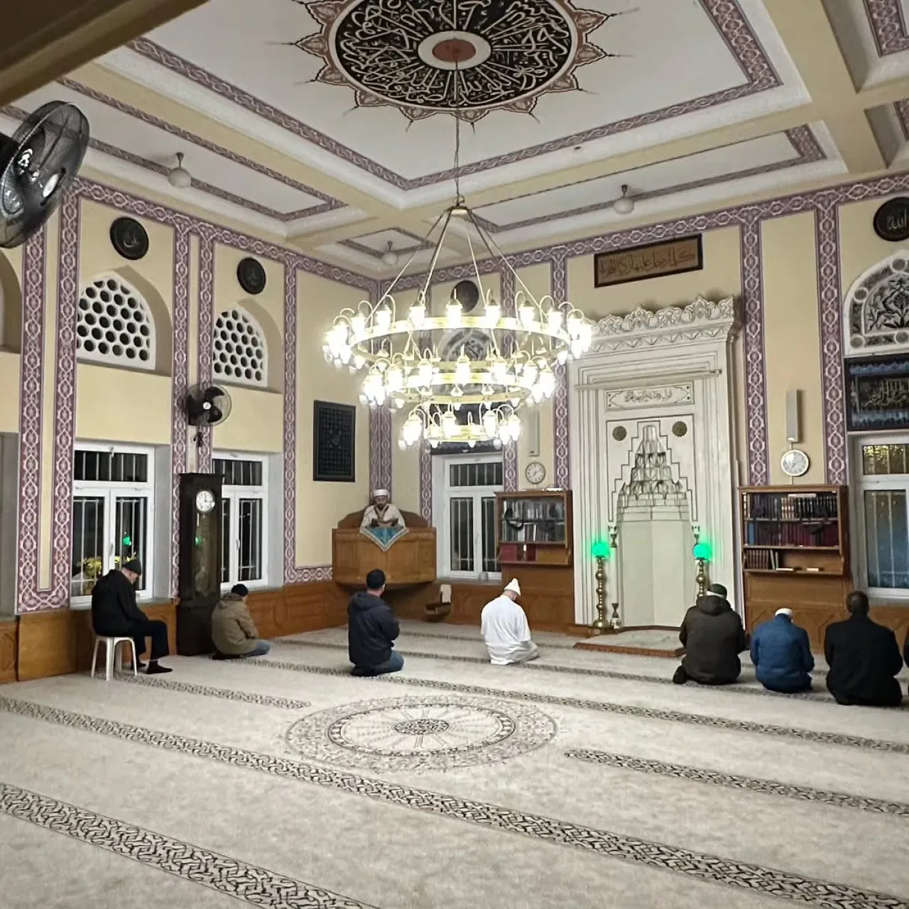 Adalar'da Aile Buluşması Heybeliada Camii'nde Gerçekleşti Adalar'da Aile Buluşması Heybeliada Camii'nde Gerçekleşti
