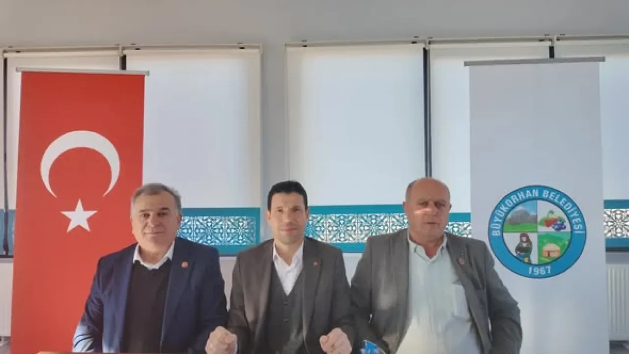 Büyükorhan'da Muhtarlar Derneği Başkanlığına Erdal Ferik Seçildi Büyükorhan'da Muhtarlar Derneği Başkanlığına Erdal Ferik Seçildi