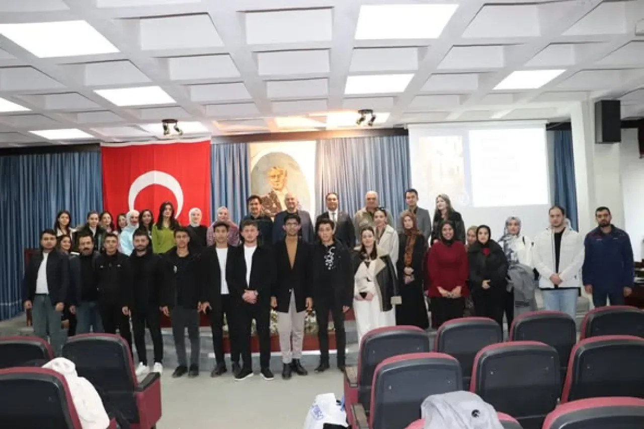 Gaziantep'te Kültürel Miras Paneli Düzenlendi Gaziantep'te Kültürel Miras Paneli Düzenlendi