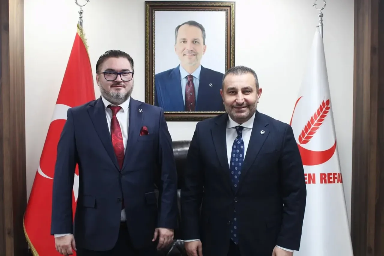 Yeniden Refah Partisi'nde Teşkilat Ziyaretleri: Avcılar'dan İstanbul İl Başkanlığı'na Hayırlı Olsun Ziyareti Yeniden Refah Partisi'nde Teşkilat Ziyaretleri: Avcılar'dan İstanbul İl Başkanlığı'na Hayırlı Olsun Ziyareti