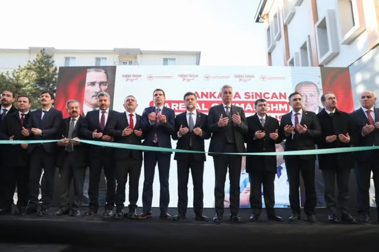 Ankara'ya Yeni Sağlıklı Hayat Merkezi ve Aile Sağlığı Merkezi Açıldı Ankara'ya Yeni Sağlıklı Hayat Merkezi ve Aile Sağlığı Merkezi Açıldı
