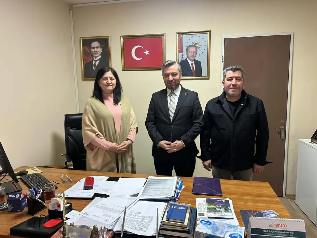 AK Parti Kağıthane İlçe Başkanlığı, İlçe Sağlık Müdürlüğü'nde İstişarede Bulundu AK Parti Kağıthane İlçe Başkanlığı, İlçe Sağlık Müdürlüğü'nde İstişarede Bulundu