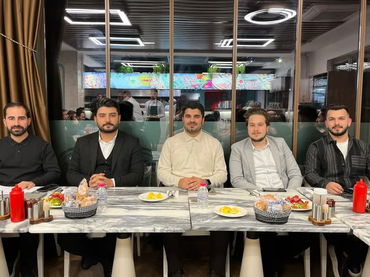 Sultangazi AK Gençlik'ten Haftalık Olağan Toplantı Sultangazi AK Gençlik'ten Haftalık Olağan Toplantı