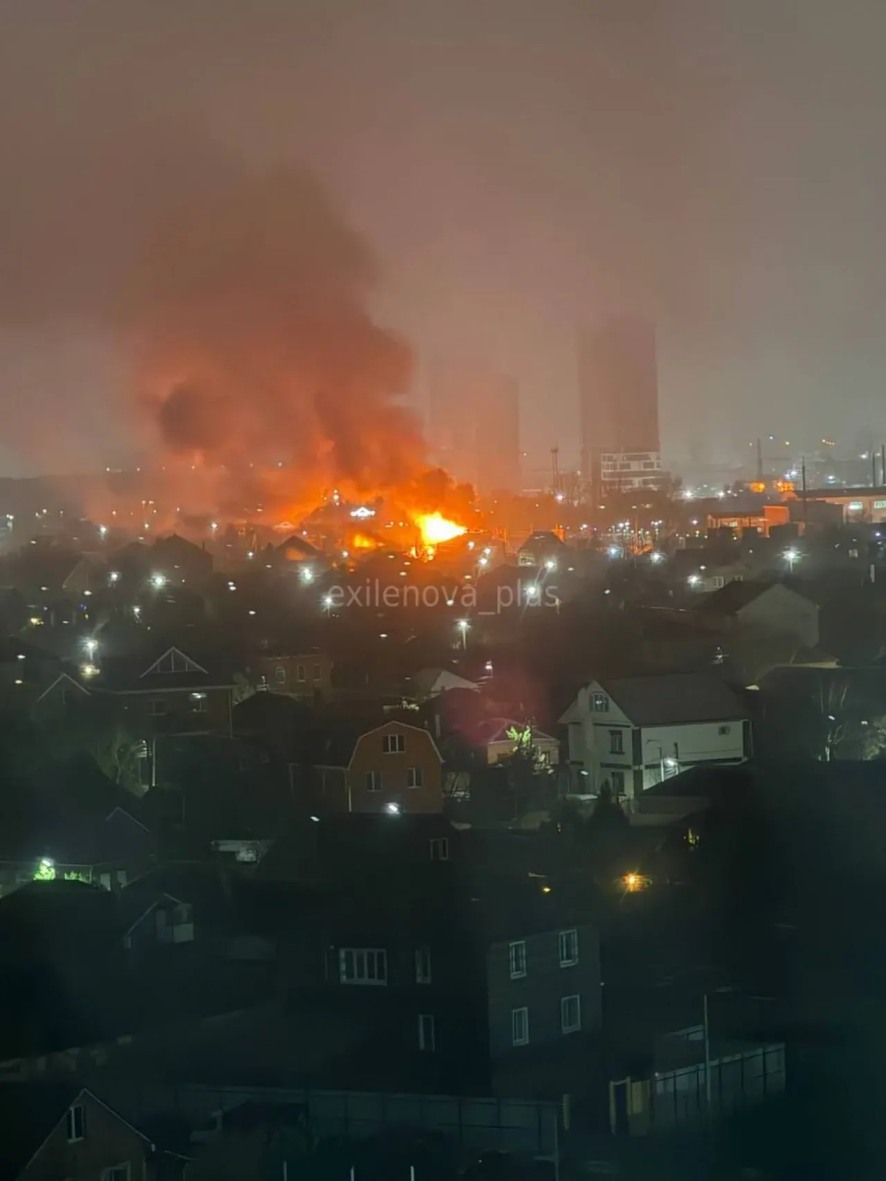 Ukrayna, Rusya'nın Bataysk Kentine Yoğun İHA Saldırısı Düzenledi Ukrayna, Rusya'nın Bataysk Kentine Yoğun İHA Saldırısı Düzenledi
