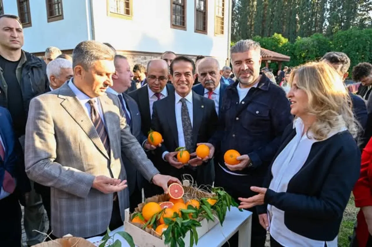 Antalya'nın Portakal Çeşitliliği ve Ürünleri BATEM Etkinliğinde Tanıtıldı Antalya'nın Portakal Çeşitliliği ve Ürünleri BATEM Etkinliğinde Tanıtıldı