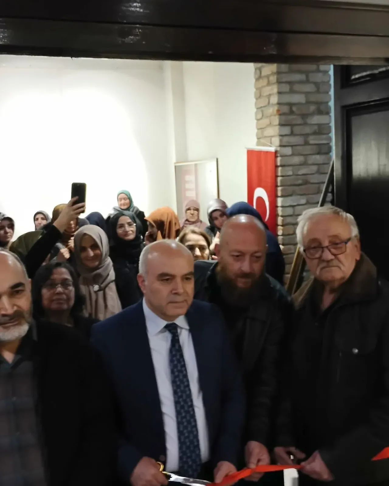 Kocaeli'de "Ayetler ve Hadisler ile Aile" Temalı Hüsn-i Hat Sergisi Açıldı Kocaeli'de "Ayetler ve Hadisler ile Aile" Temalı Hüsn-i Hat Sergisi Açıldı