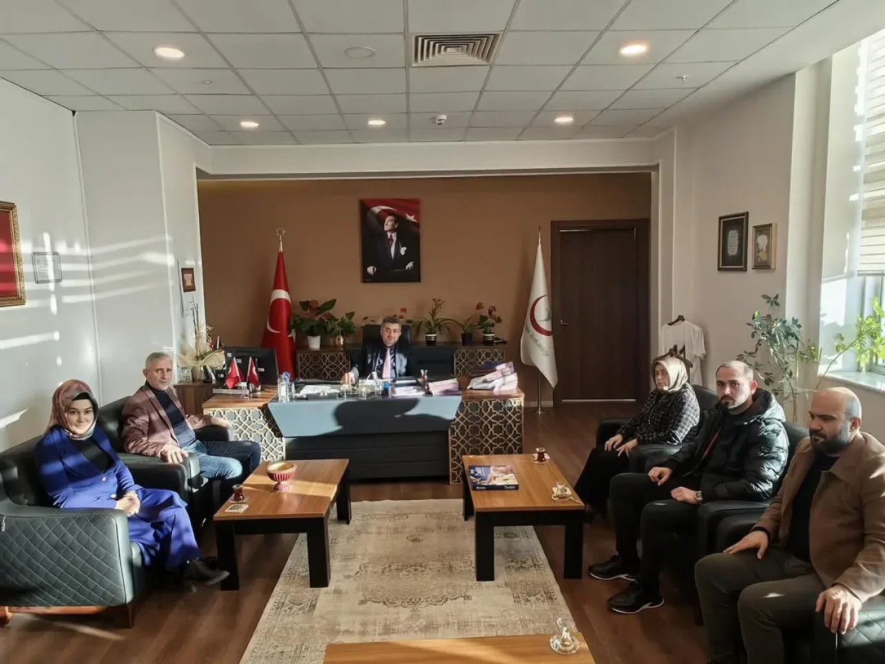 AK Parti Gebze Kadın Kolları Fatih Devlet Hastanesi Başhekimi'ni Ziyaret Etti AK Parti Gebze Kadın Kolları Fatih Devlet Hastanesi Başhekimi'ni Ziyaret Etti