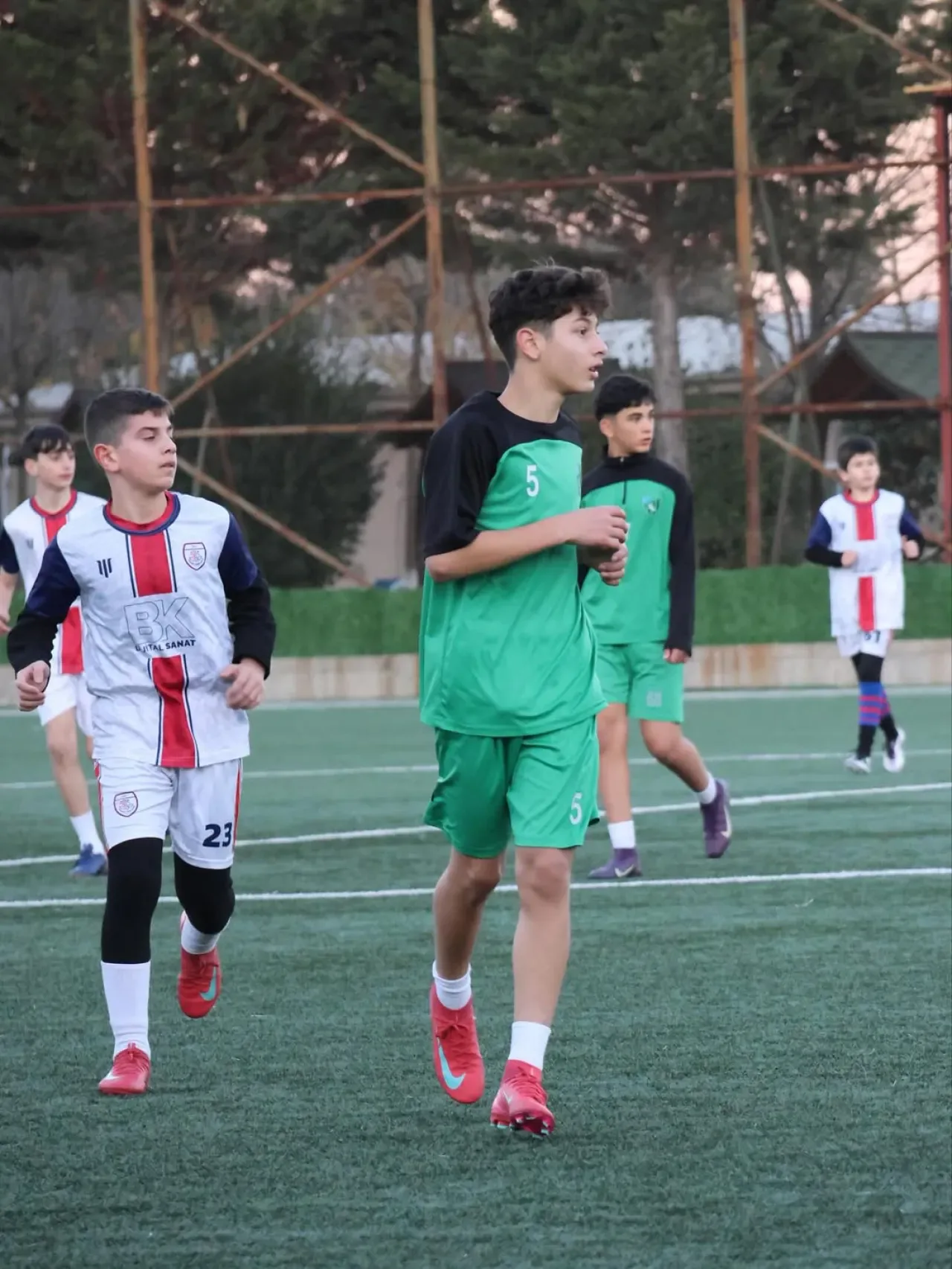 Kocaelispor U13 Takımı Emekspor ile Hazırlık Maçında Sahada Kocaelispor U13 Takımı Emekspor ile Hazırlık Maçında Sahada