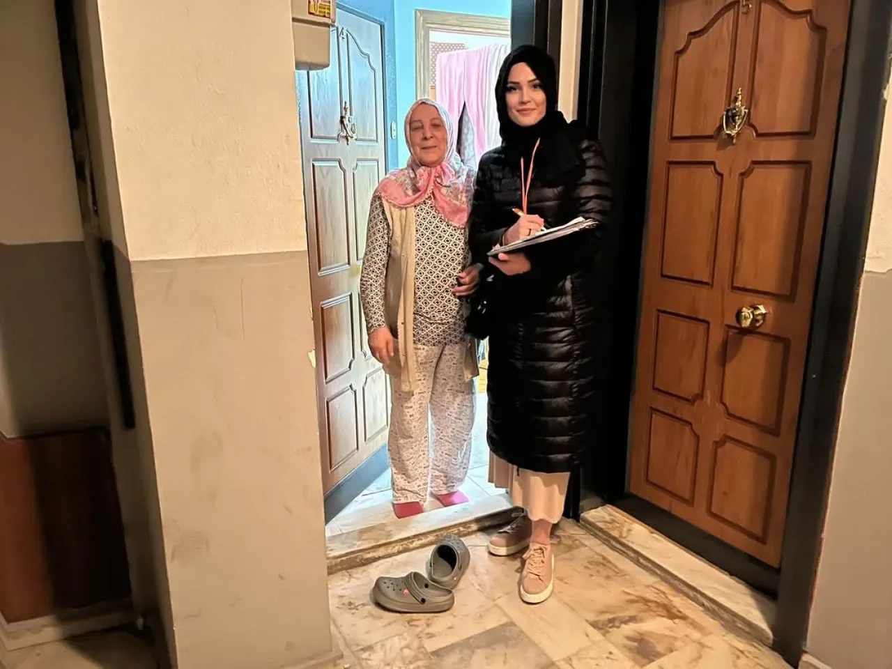 AK Parti Üsküdar'dan Bulgurlu Mahallesi'nde Potansiyel Üye Çalışması AK Parti Üsküdar'dan Bulgurlu Mahallesi'nde Potansiyel Üye Çalışması