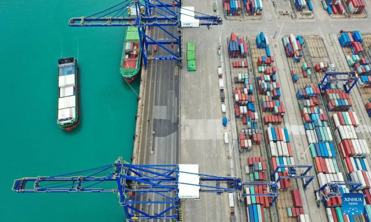 Hainan'da Gümrük Reformu, Açık Deniz Rüzgar Enerjisi Sektörüne Büyük Fırsatlar Sunuyor Hainan'da Gümrük Reformu, Açık Deniz Rüzgar Enerjisi Sektörüne Büyük Fırsatlar Sunuyor