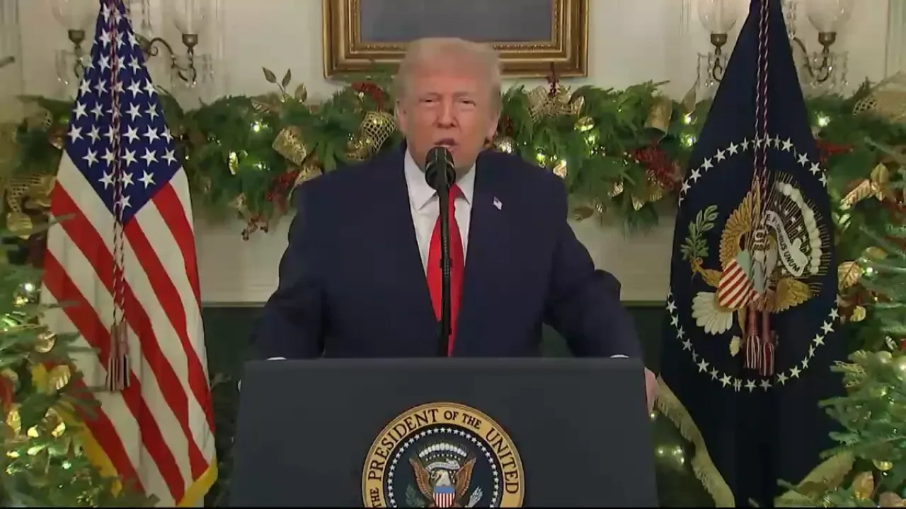 ABD Başkanı Trump, Askerlere 1.776 Dolarlık Tek Seferlik Ödeme Müjdesi Verdi ABD Başkanı Trump, Askerlere 1.776 Dolarlık Tek Seferlik Ödeme Müjdesi Verdi