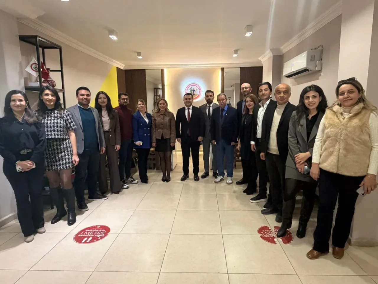 Adana ve Osmaniye Eczacı Odaları Arasında Dayanışma Ziyareti Adana ve Osmaniye Eczacı Odaları Arasında Dayanışma Ziyareti