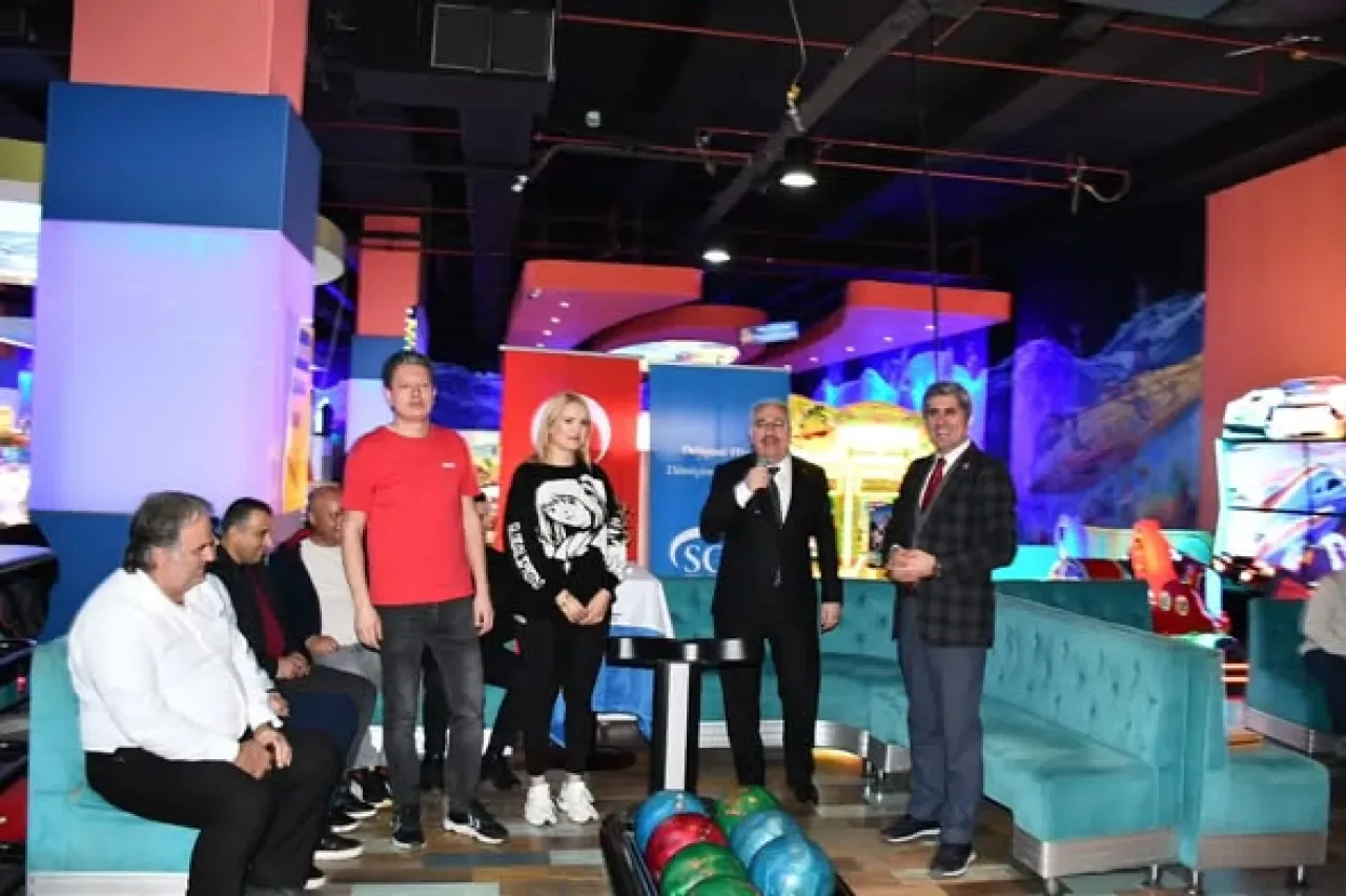 İstanbul SGK'da Bowling Turnuvası Coşkusu İstanbul SGK'da Bowling Turnuvası Coşkusu