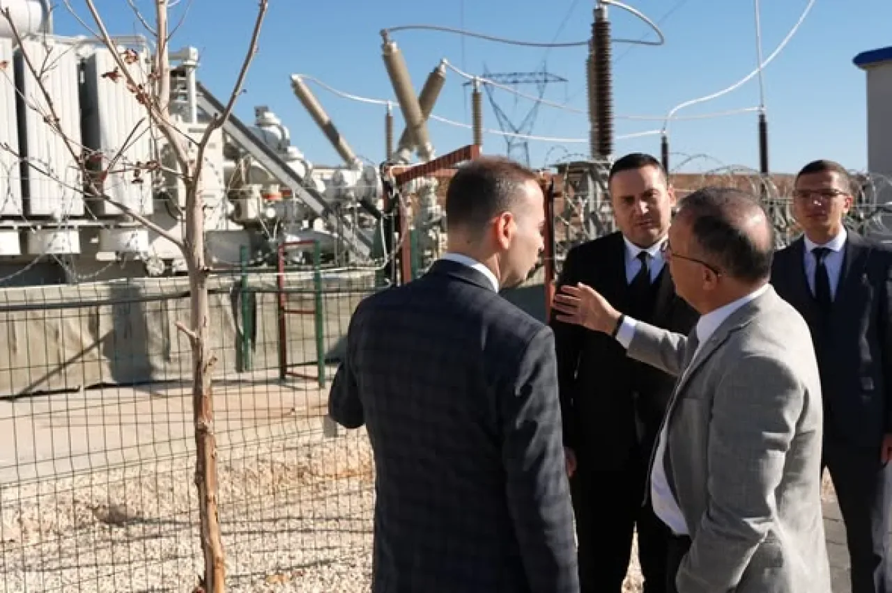 Nizip OSB'ye Kaliteli ve Kesintisiz Enerji Müjdesi Nizip OSB'ye Kaliteli ve Kesintisiz Enerji Müjdesi