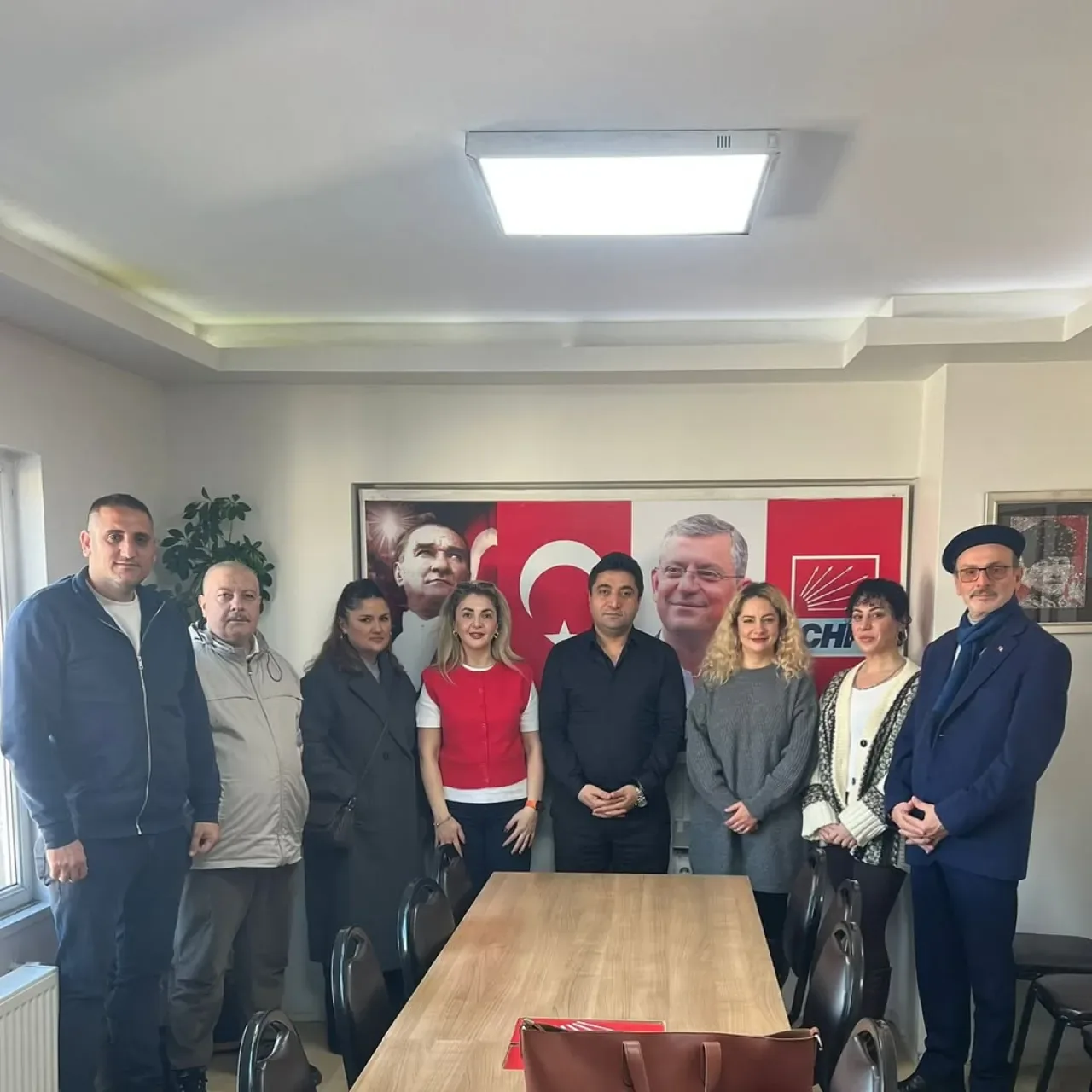 CHP Gaziosmanpaşa İlçe Başkanlığı'na İSKİ Çalışanlarından Ziyaret CHP Gaziosmanpaşa İlçe Başkanlığı'na İSKİ Çalışanlarından Ziyaret
