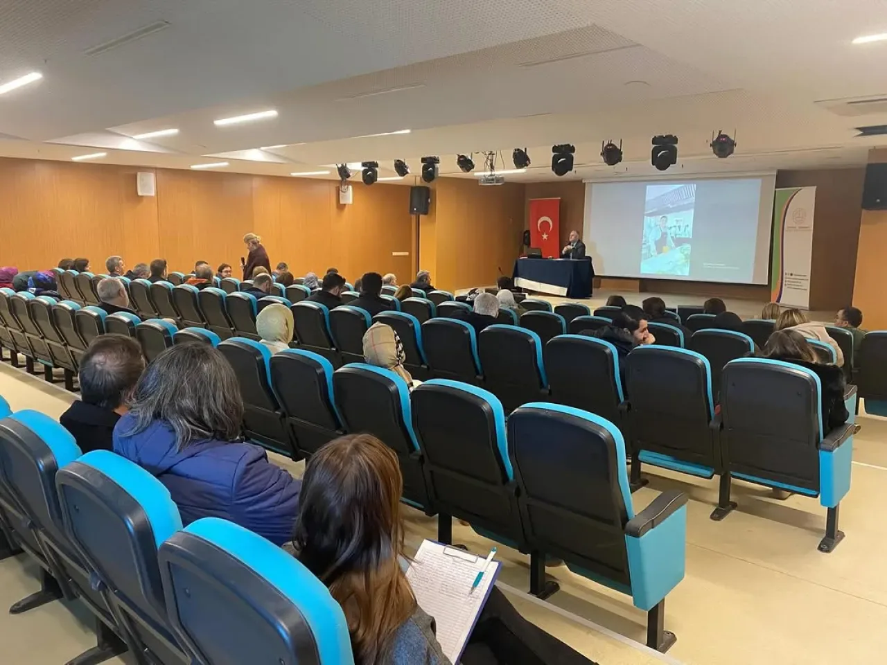 Çekmeköy'de Mesleki ve Teknik Eğitim Tanıtım Toplantısı Yapıldı Çekmeköy'de Mesleki ve Teknik Eğitim Tanıtım Toplantısı Yapıldı