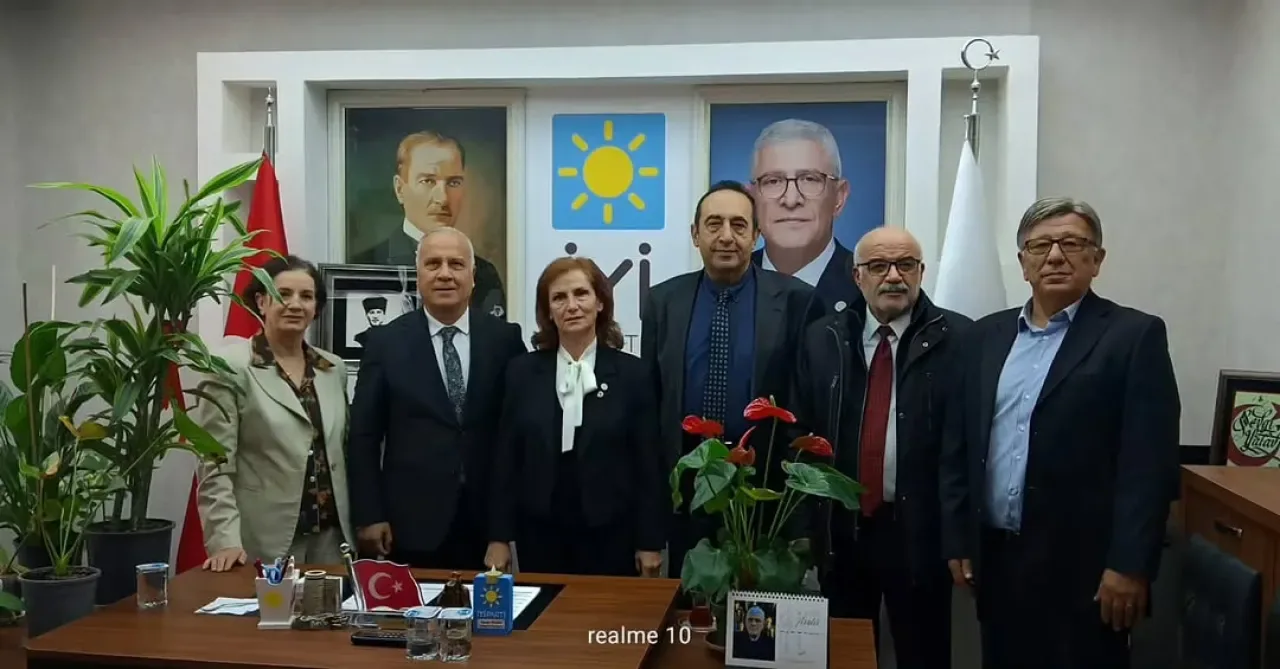 İYİ Parti Yenimahalle'de Malatyalılar Federasyonu ile Görüşme İYİ Parti Yenimahalle'de Malatyalılar Federasyonu ile Görüşme