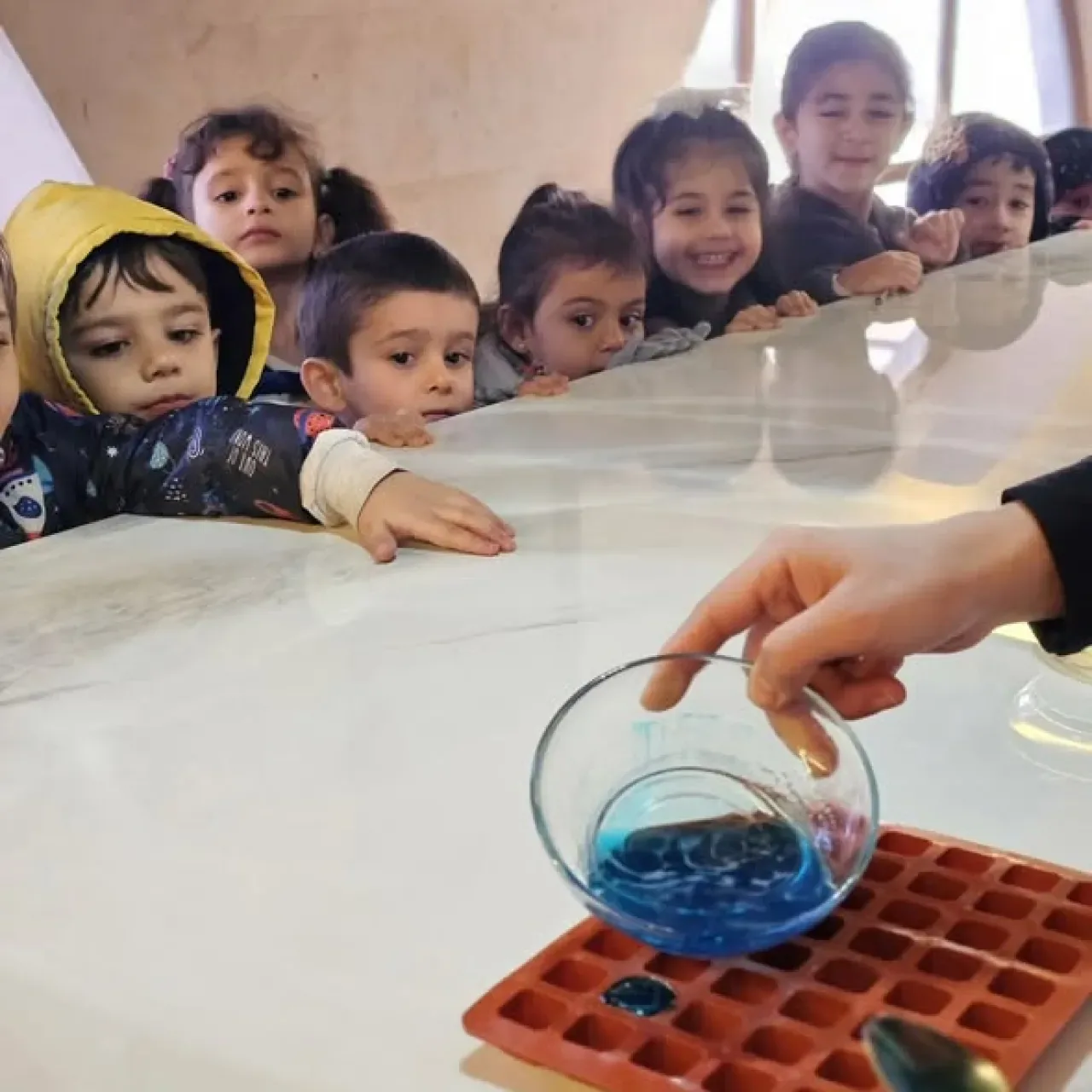 Gaziantep'te Minik Eller Sabun Atölyesinde Buluştu Gaziantep'te Minik Eller Sabun Atölyesinde Buluştu