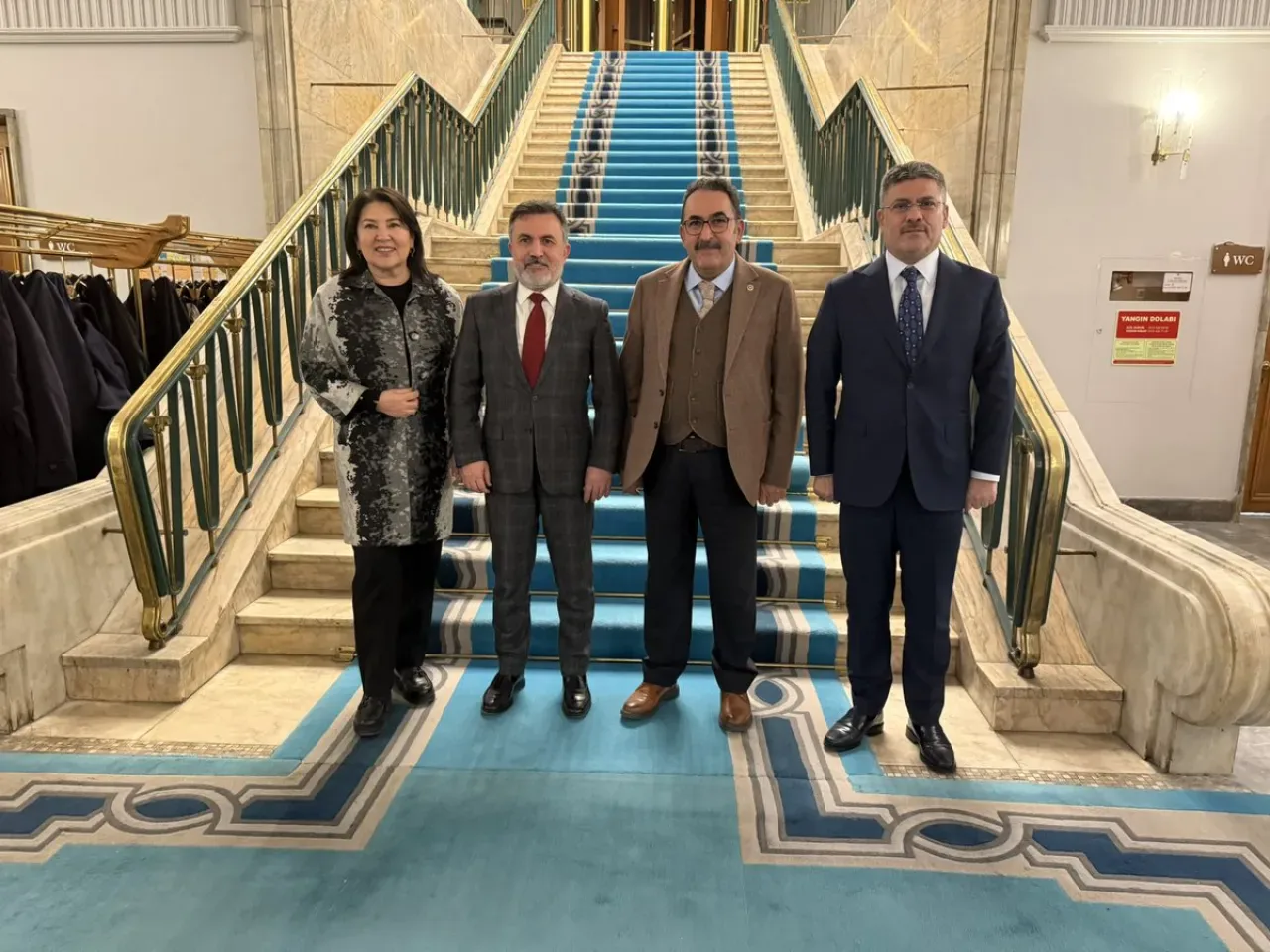 Tamer Dağlı ve AK Partili Adana Milletvekilleri Şehrin Önceliklerini Görüştü Tamer Dağlı ve AK Partili Adana Milletvekilleri Şehrin Önceliklerini Görüştü