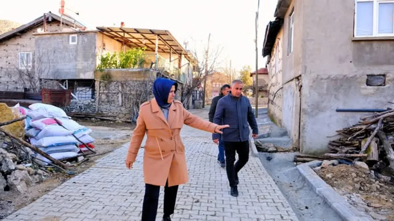 İbradı Belediyesi Başlar Köyü'nde Vatandaşlarla Buluştu ve Çalışmaları Denetledi İbradı Belediyesi Başlar Köyü'nde Vatandaşlarla Buluştu ve Çalışmaları Denetledi