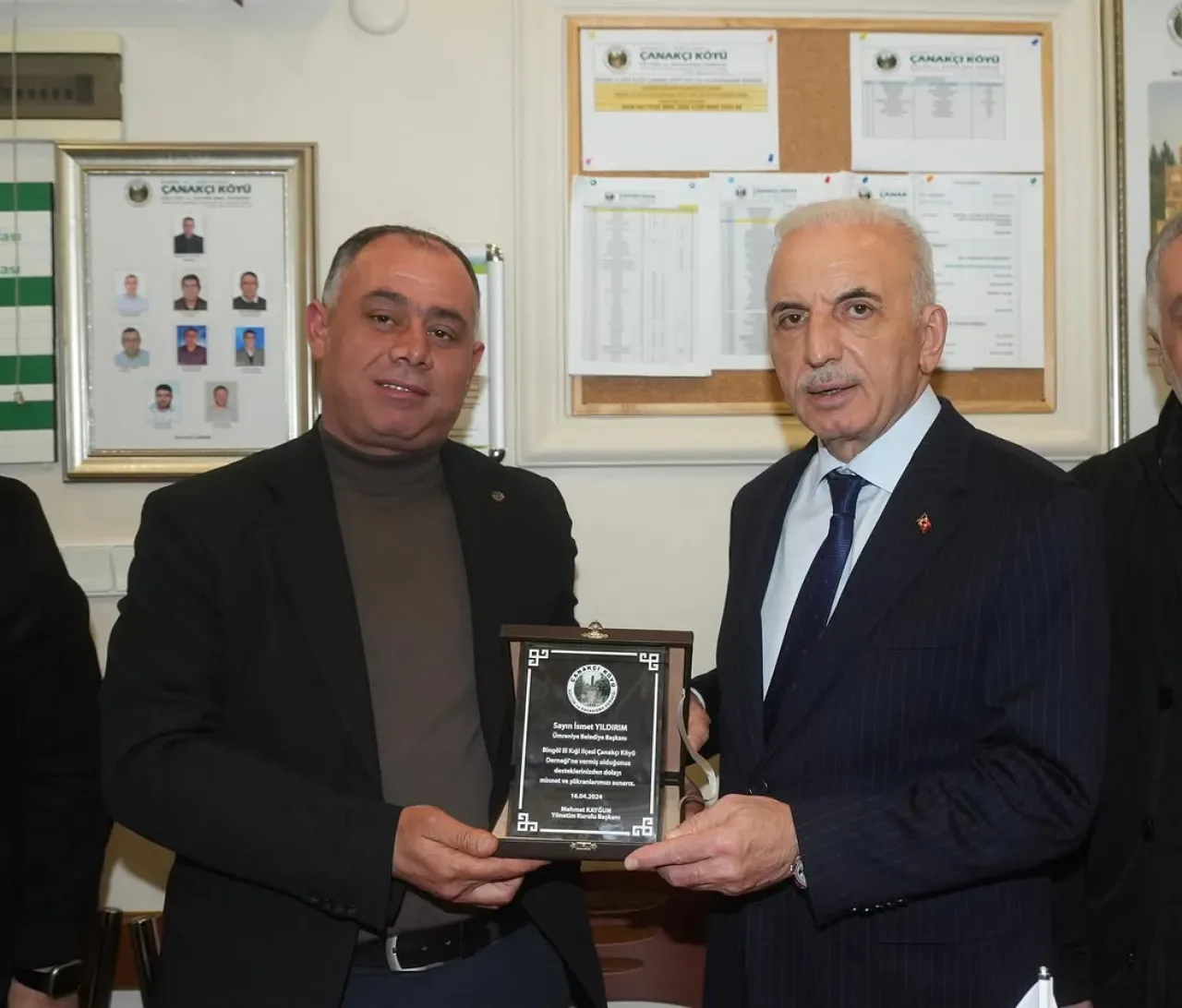 İstanbul Ümraniye Belediye Başkanı İsmet Yıldırım, Bingöllü Hemşehrileriyle Buluştu İstanbul Ümraniye Belediye Başkanı İsmet Yıldırım, Bingöllü Hemşehrileriyle Buluştu