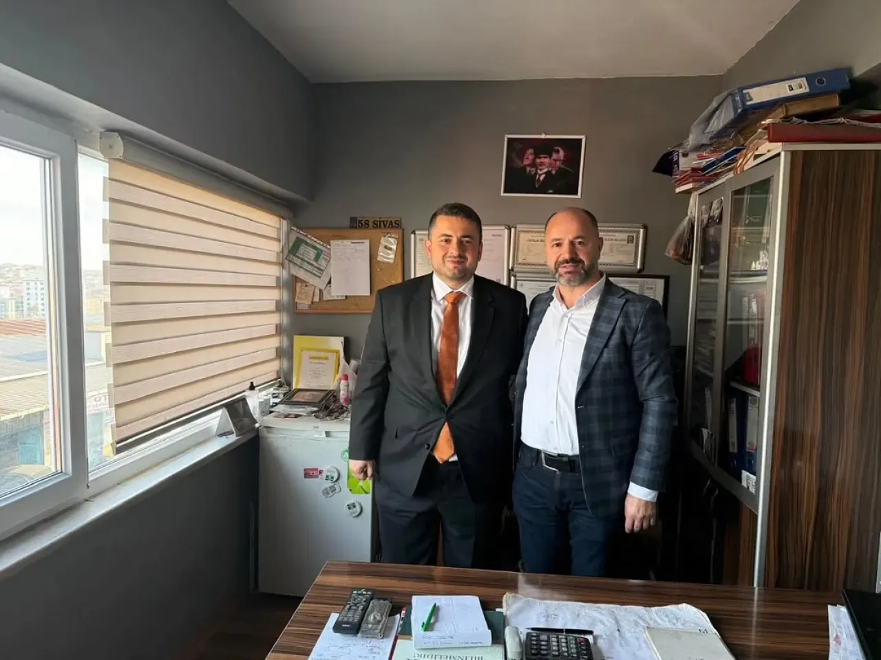 Emrah Parlak, Bahçelievler Kocasinan Sanayi Sitesi Esnafını Ziyaret Etti Emrah Parlak, Bahçelievler Kocasinan Sanayi Sitesi Esnafını Ziyaret Etti