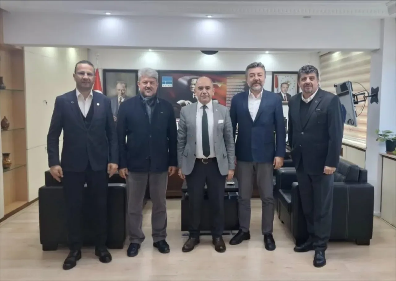 Bursa'da Sanayinin Enerji Arz Güvenliği ve Altyapı Yatırımları Masaya Yatırıldı Bursa'da Sanayinin Enerji Arz Güvenliği ve Altyapı Yatırımları Masaya Yatırıldı