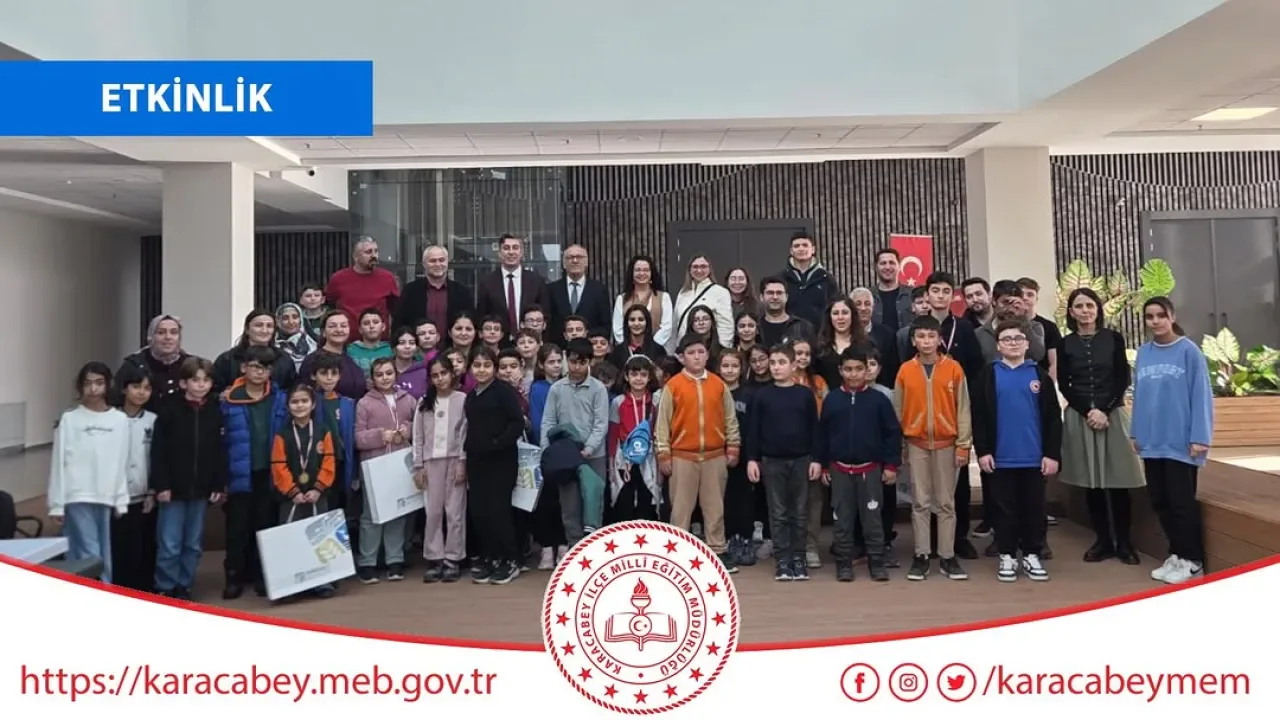 Karacabey'de 32 Okuldan 92 Öğrenci Reversi Turnuvasında Yarıştı Karacabey'de 32 Okuldan 92 Öğrenci Reversi Turnuvasında Yarıştı