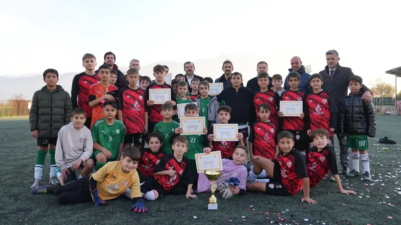 Gürsu 1956 Belediyespor U12 Takımı Grup Şampiyonu Oldu Gürsu 1956 Belediyespor U12 Takımı Grup Şampiyonu Oldu