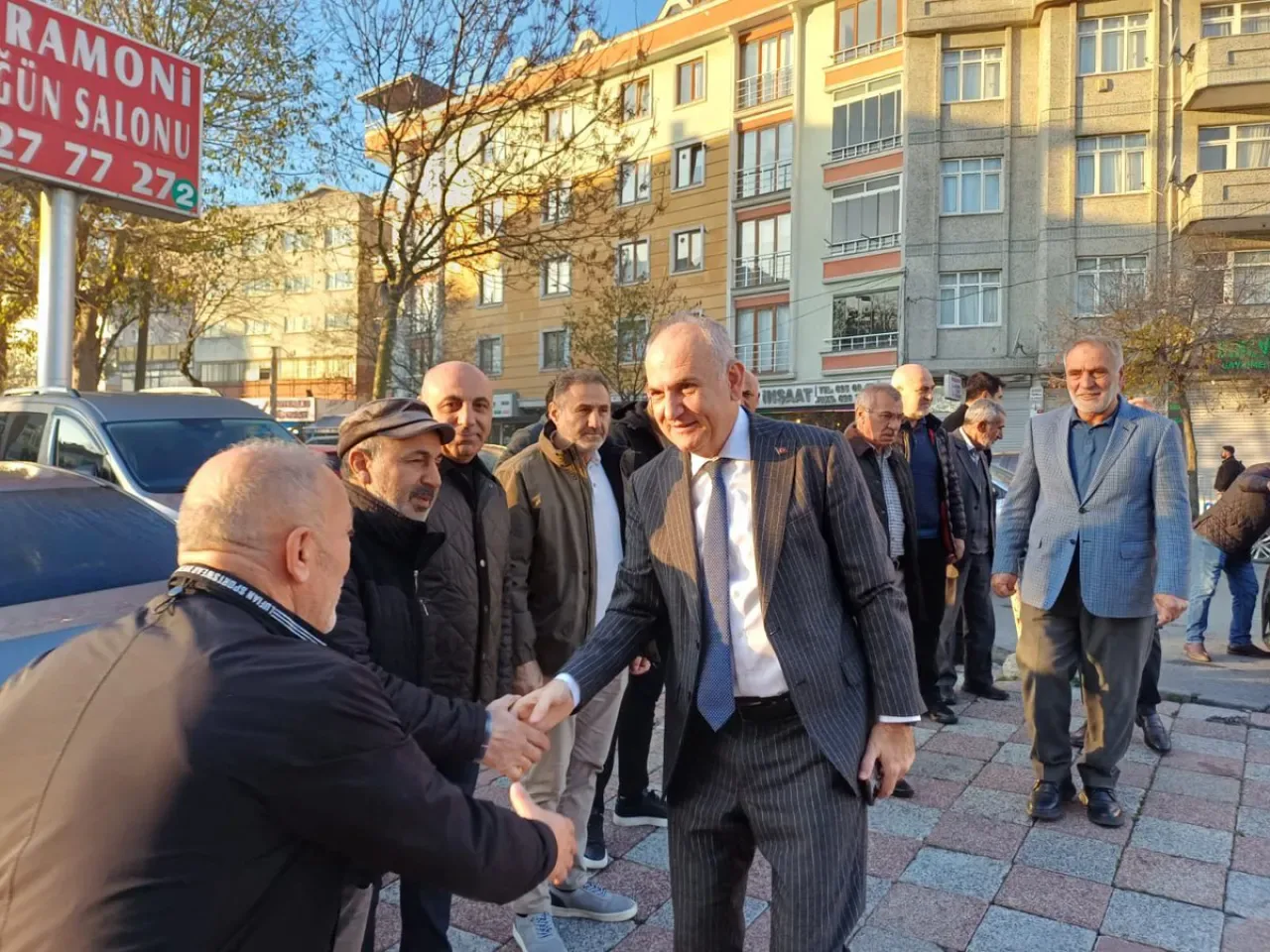 Gaziosmanpaşa Kaymakamı, Kaş Köyü Derneği'ni Ziyaret Etti Gaziosmanpaşa Kaymakamı, Kaş Köyü Derneği'ni Ziyaret Etti