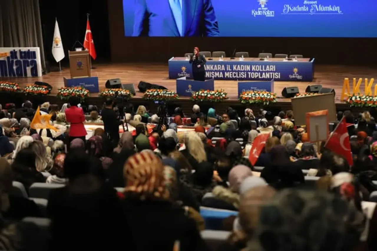 AK Parti Ankara Kadın Kolları, Danışma Meclisi Toplantısını Gerçekleştirdi AK Parti Ankara Kadın Kolları, Danışma Meclisi Toplantısını Gerçekleştirdi