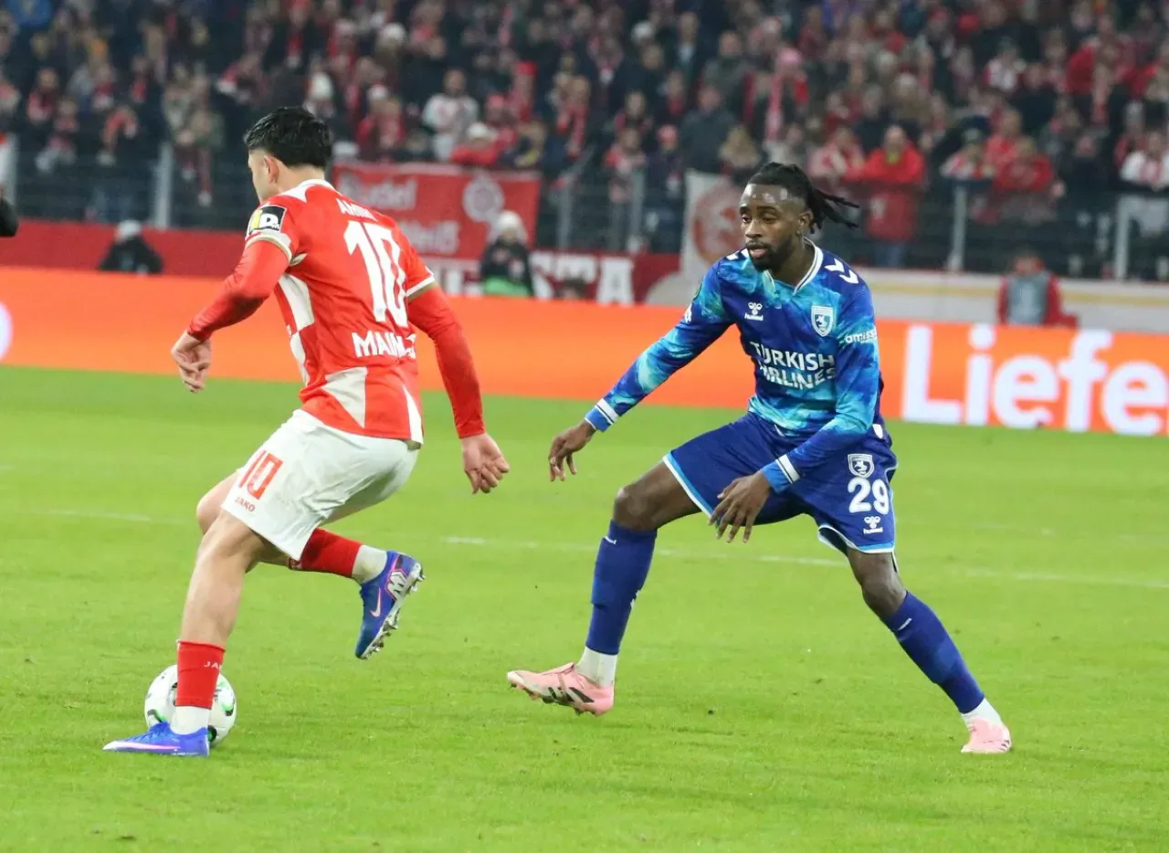 Mainz 05, Samsunspor'u 2-0 Mağlup Etti Mainz 05, Samsunspor'u 2-0 Mağlup Etti