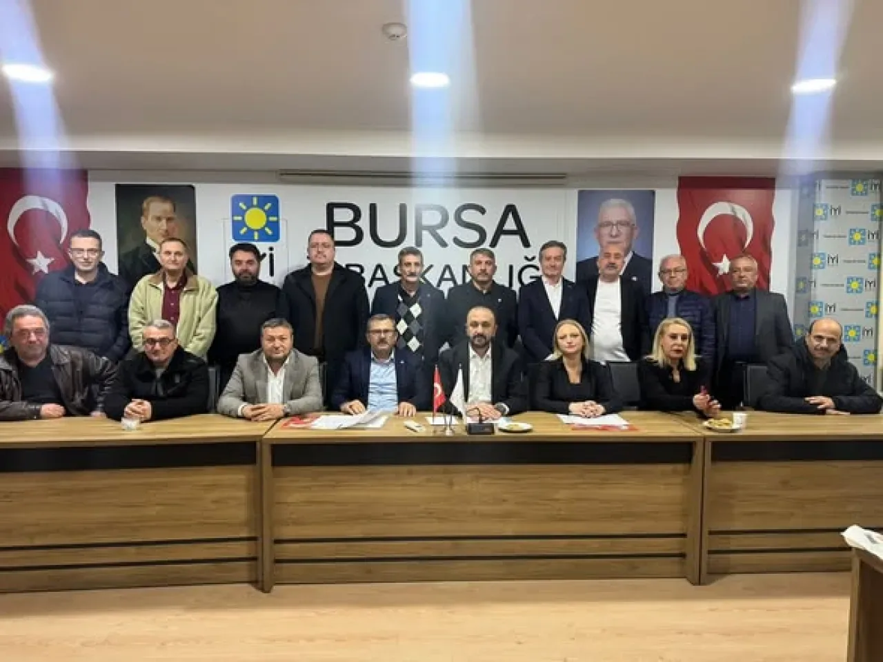 İYİ Parti Bursa'da Teşkilat Toplantısı Gerçekleştirdi İYİ Parti Bursa'da Teşkilat Toplantısı Gerçekleştirdi