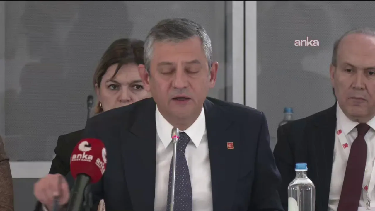 Tolunay Kutluay'dan 'Manda ve Himaye' Tepkisi Tolunay Kutluay'dan 'Manda ve Himaye' Tepkisi