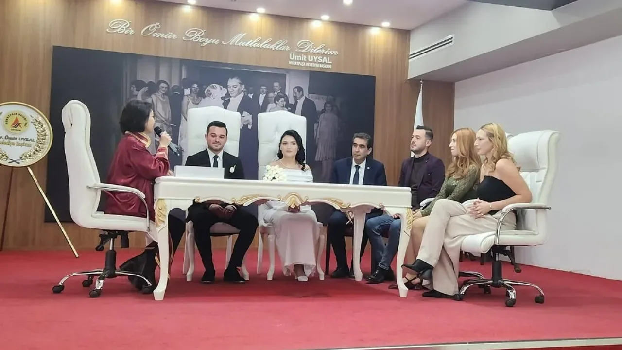 İYİ Parti Antalya İl Yönetimi, Kemer İlçe Başkan Yardımcısı'nın Oğlunun Nikah Töreninde İYİ Parti Antalya İl Yönetimi, Kemer İlçe Başkan Yardımcısı'nın Oğlunun Nikah Töreninde