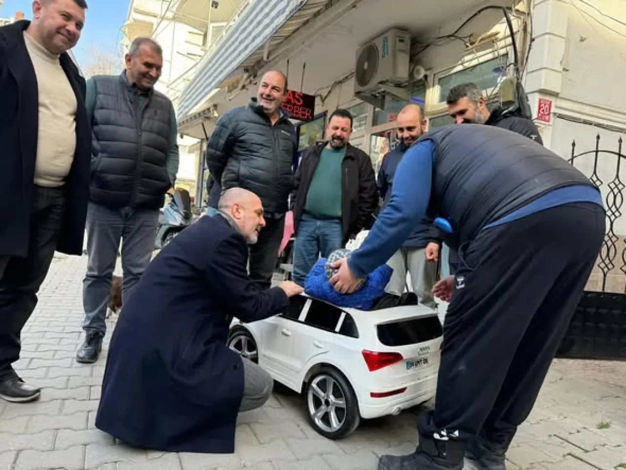 Marmara Adalar Belediye Başkanı Aydın Dinçer, Avşa'da İncelemelerde Bulundu Marmara Adalar Belediye Başkanı Aydın Dinçer, Avşa'da İncelemelerde Bulundu