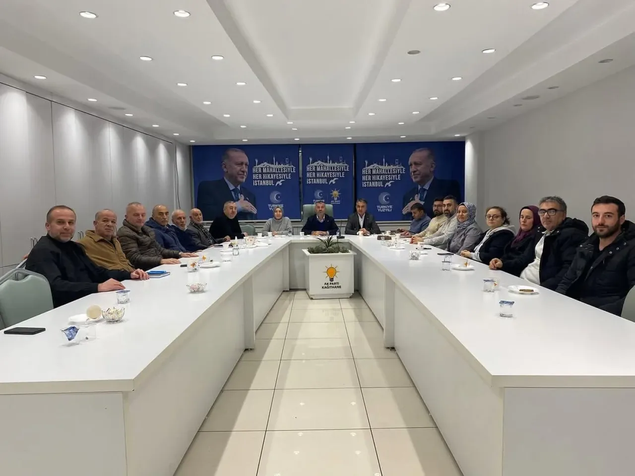 AK Parti Kağıthane Teşkilatı Olağan Toplantısını Gerçekleştirdi AK Parti Kağıthane Teşkilatı Olağan Toplantısını Gerçekleştirdi