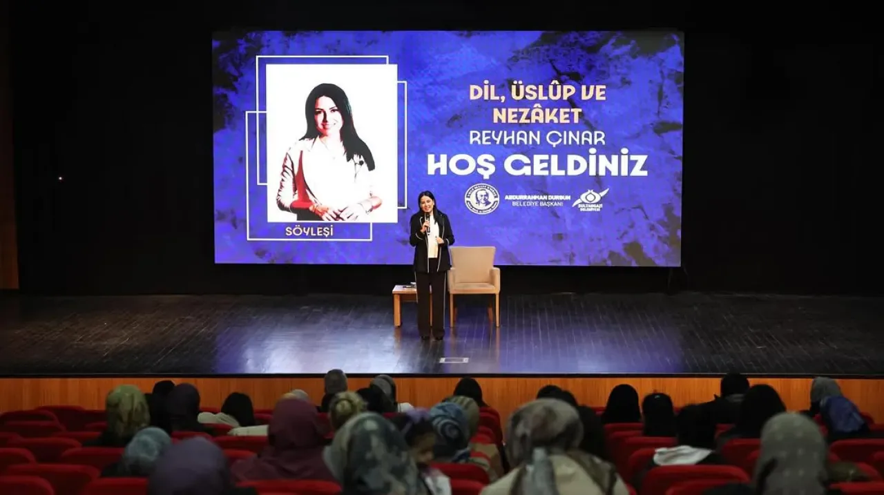 Sultangazi'de Dil, Üslup ve Nezaket Üzerine Anlamlı Sohbet Sultangazi'de Dil, Üslup ve Nezaket Üzerine Anlamlı Sohbet