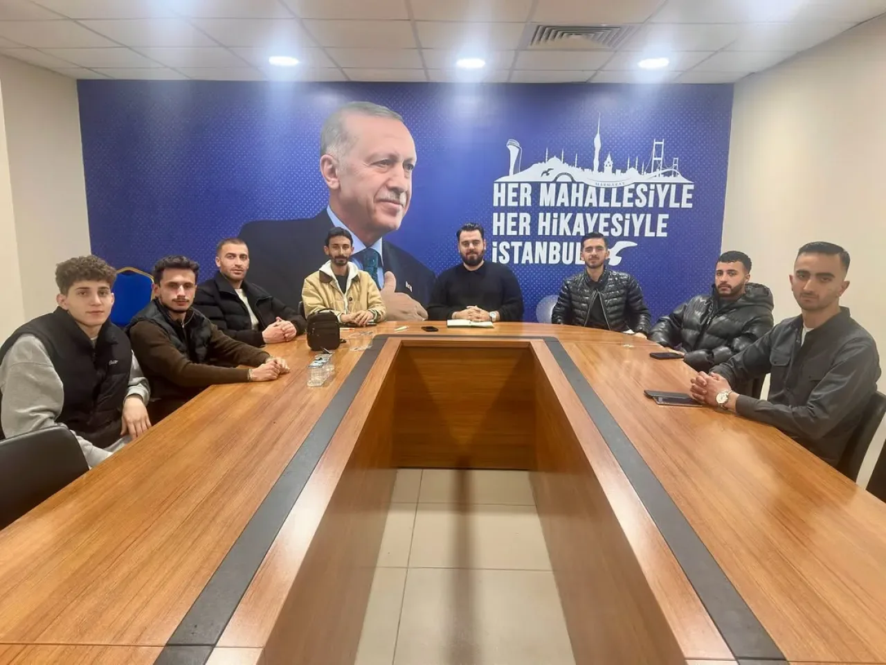 Silivri'de Gençlik Kolları Mimar Sinan Mahallesi'nde Olağan Toplantısını Gerçekleştirdi Silivri'de Gençlik Kolları Mimar Sinan Mahallesi'nde Olağan Toplantısını Gerçekleştirdi
