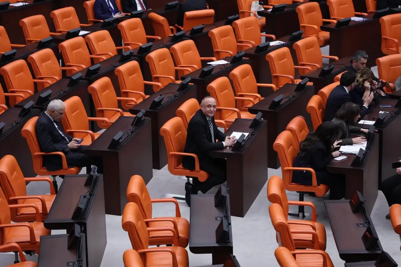 Gaziantep Milletvekili Meriç'ten 2026 Bütçe Tasarısına Sert Eleştiri: "Sosyal Çöküş Belgesi" Gaziantep Milletvekili Meriç'ten 2026 Bütçe Tasarısına Sert Eleştiri: "Sosyal Çöküş Belgesi"