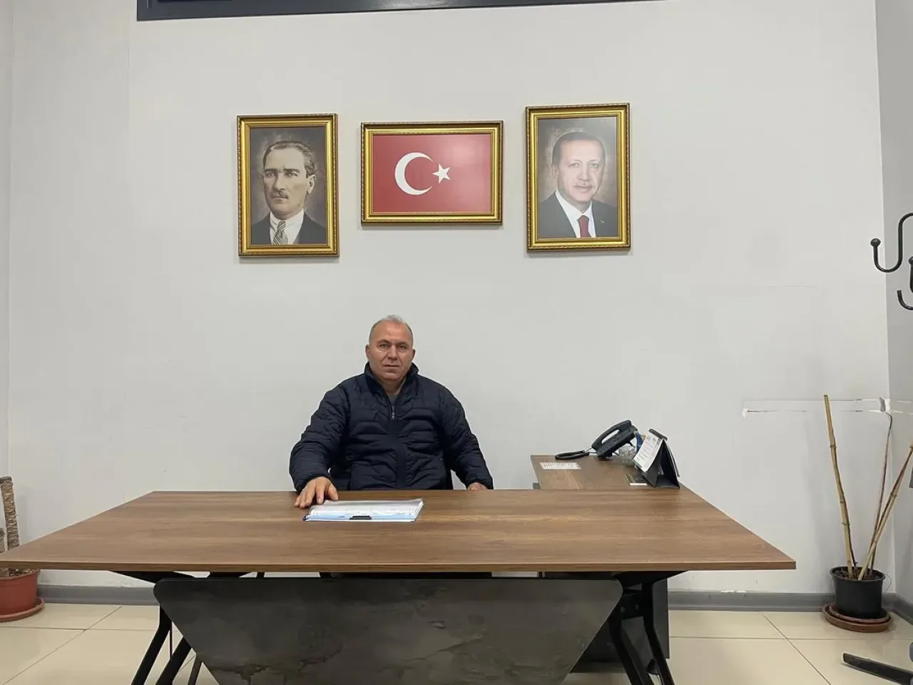 AK Parti Gölbaşı İlçe Başkanlığı Hemşehrilerini Bekliyor AK Parti Gölbaşı İlçe Başkanlığı Hemşehrilerini Bekliyor
