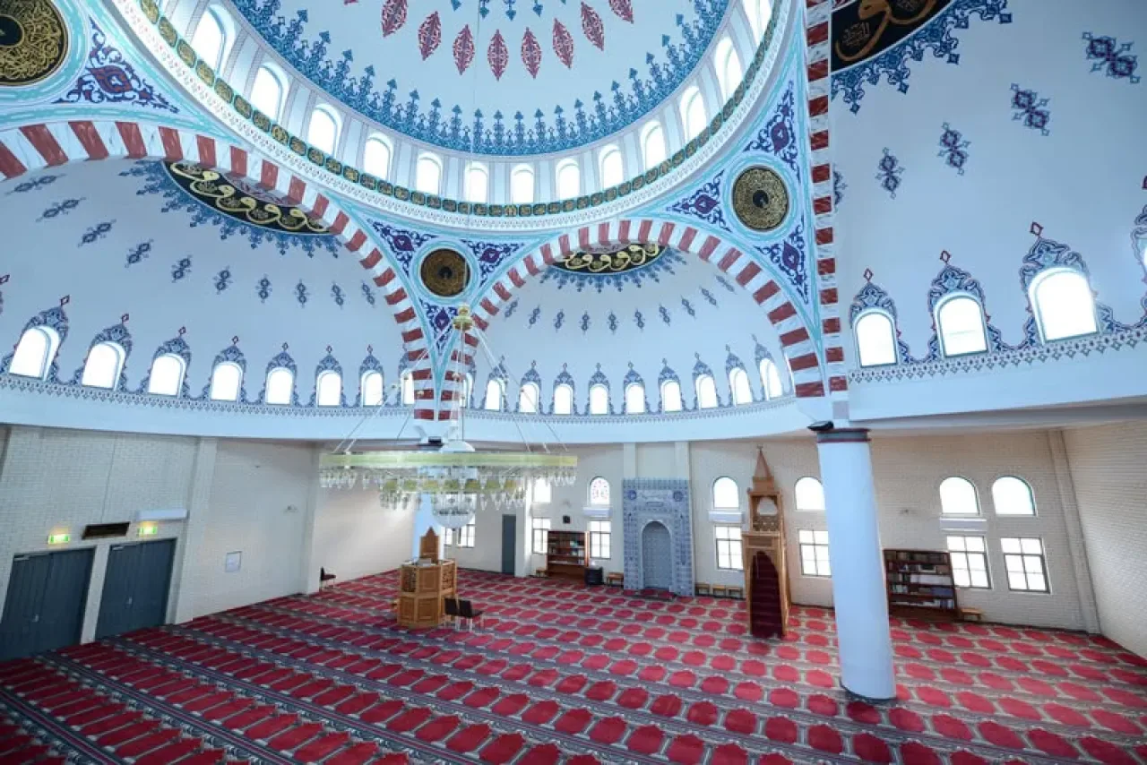Recep Ayı ve Regaib Kandili ile Üç Aylar Başlıyor: Zamanın Bereketini Değerlendirme Çağrısı Recep Ayı ve Regaib Kandili ile Üç Aylar Başlıyor: Zamanın Bereketini Değerlendirme Çağrısı