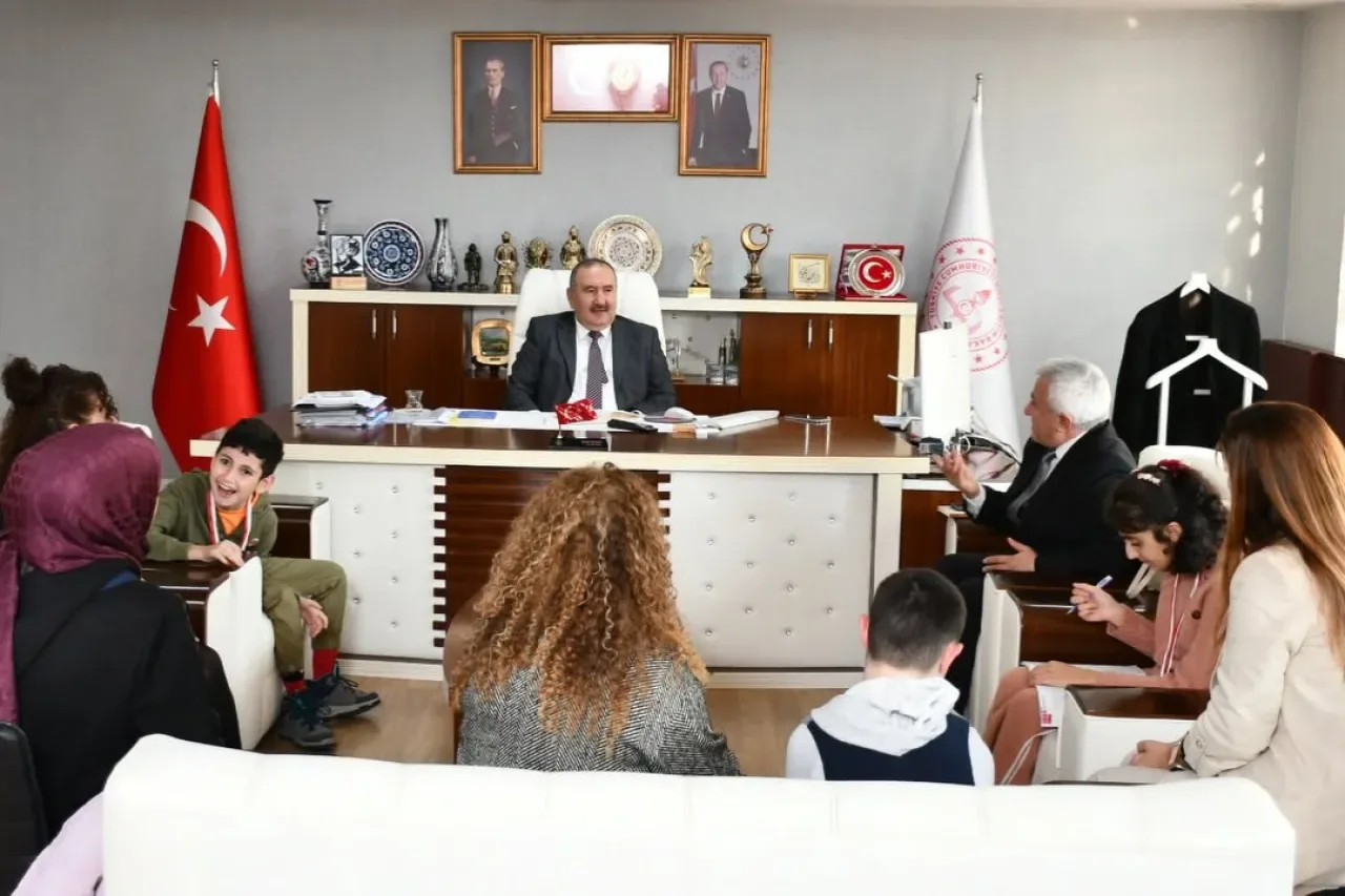 Pendikli Özel Öğrenciler Atletizmde Madalya Yağdırdı Pendikli Özel Öğrenciler Atletizmde Madalya Yağdırdı