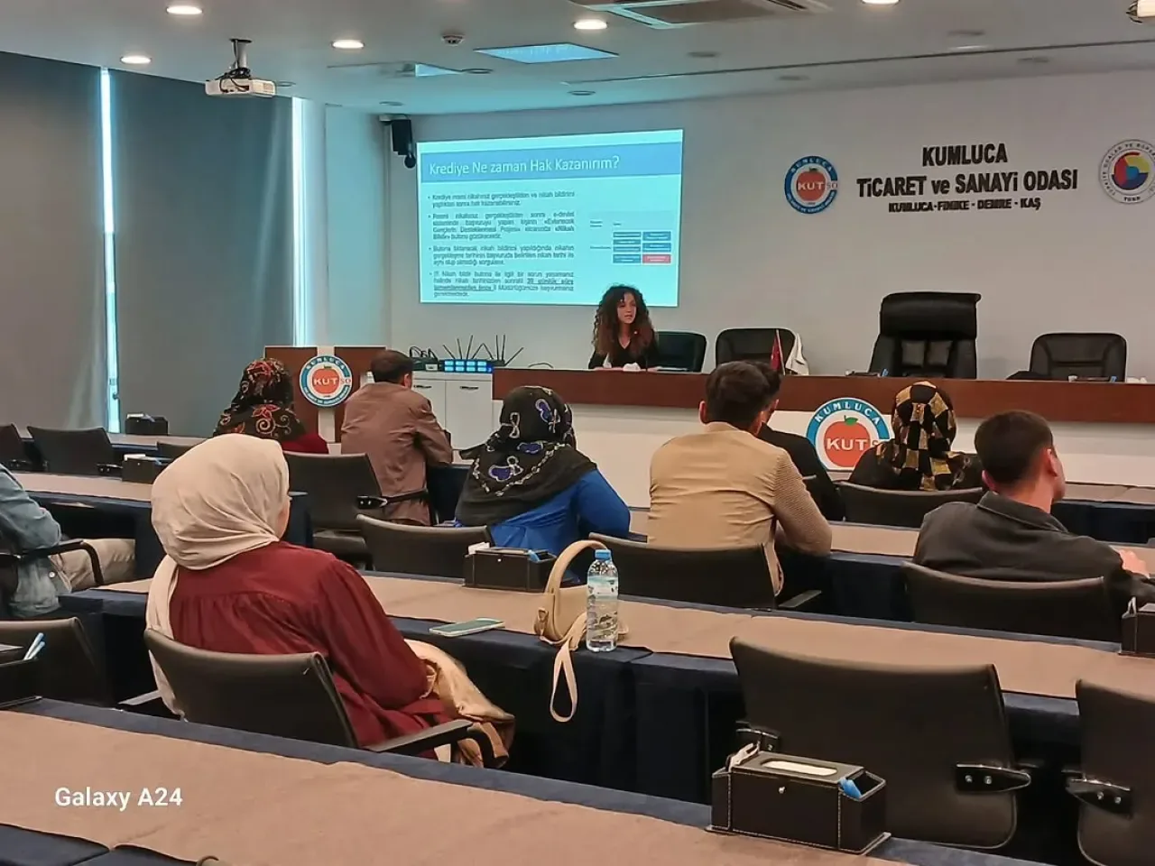Kumluca'da Evlenecek Çiftlere Evlilik Öncesi Eğitim Kumluca'da Evlenecek Çiftlere Evlilik Öncesi Eğitim