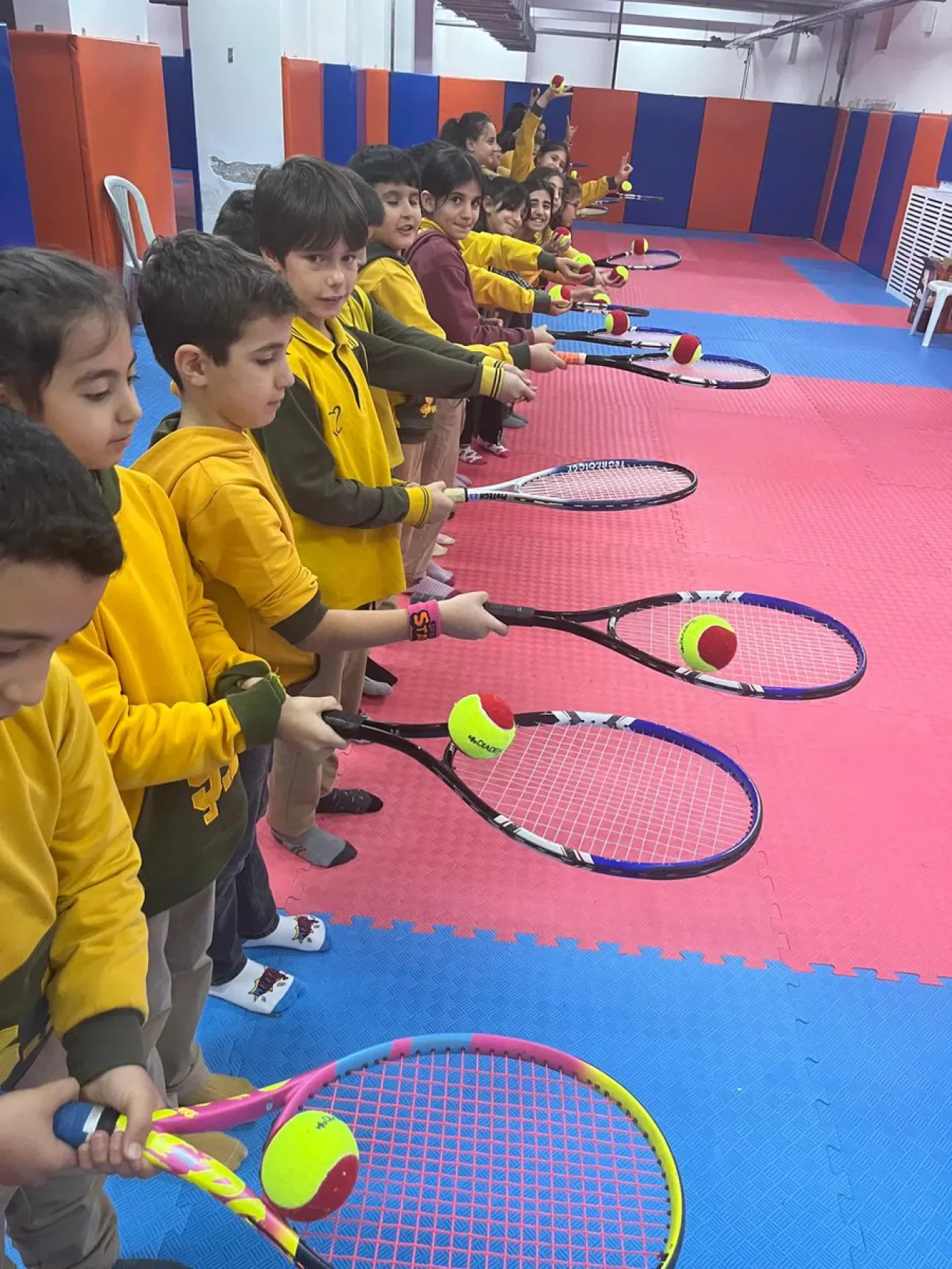 Konya'da Minik Öğrenciler Sporla Tanışıyor Konya'da Minik Öğrenciler Sporla Tanışıyor
