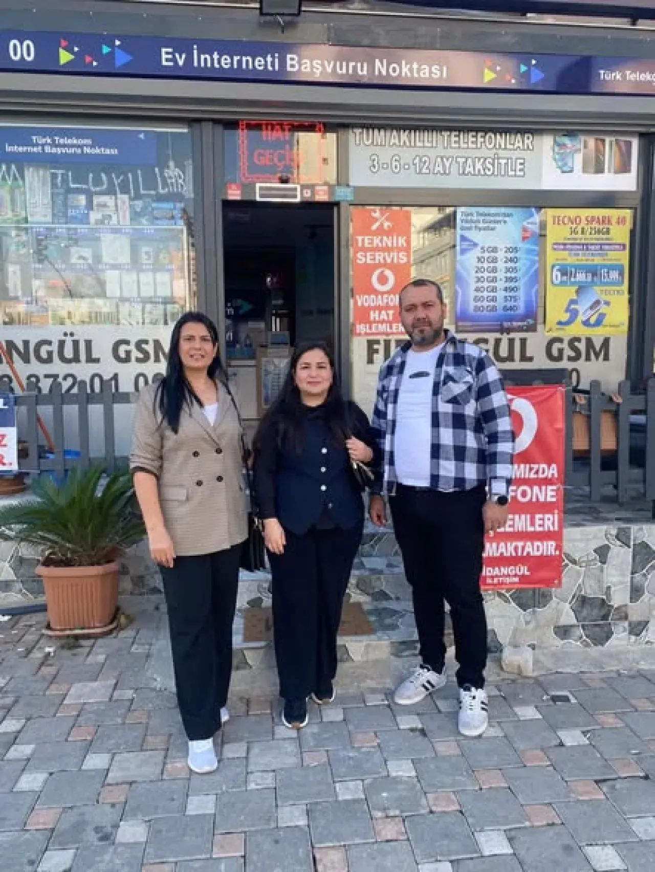 MHP Sarıçam'dan Esnaf Ziyareti: Dertler Dinlendi, Sorunlar Paylaşıldı MHP Sarıçam'dan Esnaf Ziyareti: Dertler Dinlendi, Sorunlar Paylaşıldı