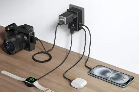 Anker Nano Travel Adapter ile 5 Cihaz Aynı Anda Şarj Oluyor